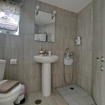 Апартаменты Koukida House *