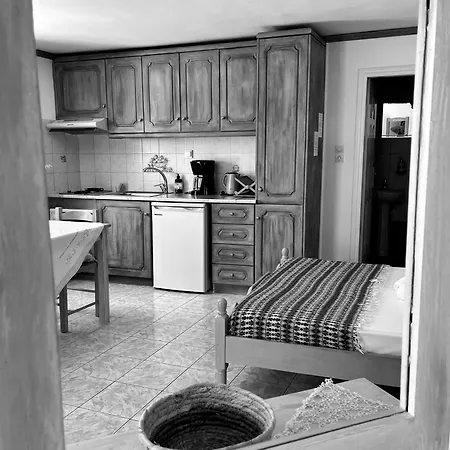 Koukida House Apartment